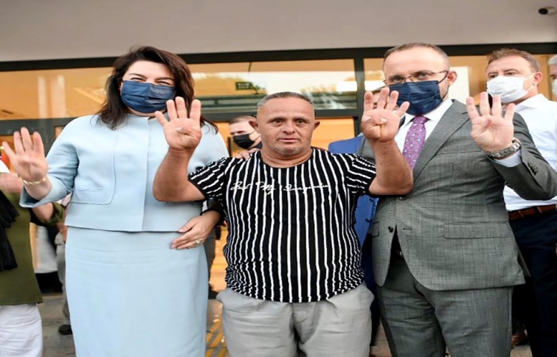 İSKENDEROĞLU "ÇANAKKALEMİZİN DEĞERLERİNE DEĞER KATMAYI SÜRDÜRÜYORUZ"