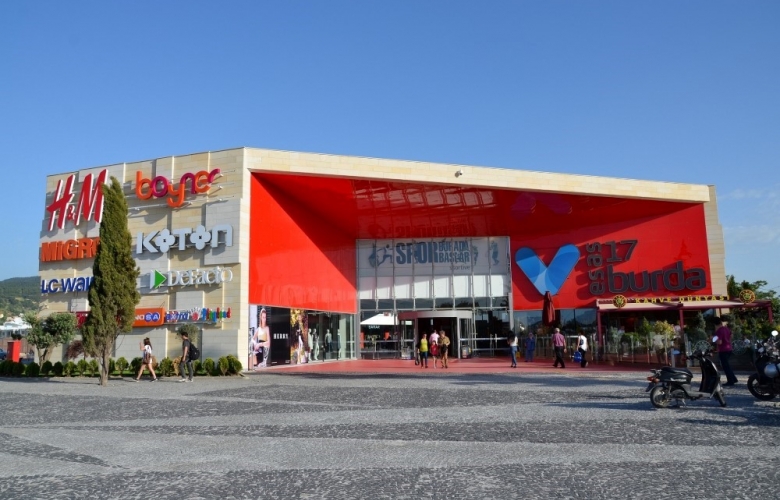 17 BURDA AVM’YE TSE’DEN GÜVENLİ HİZMET BELGESİ