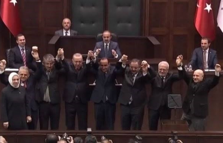 TURAN’ IN DEDİĞİ GİBİ BELEDİYELER AK PARTİYE GEÇMEYE BAŞLADI