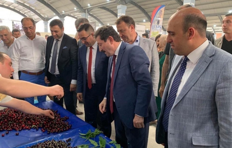 BİGA ALIŞVERİŞ VE KÜLTÜR FESTİVALİ’NİN BAŞLADI