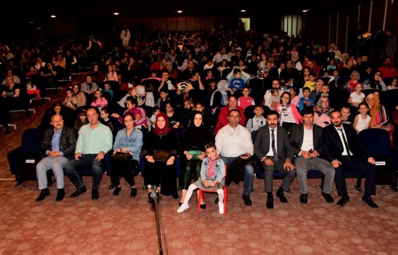 ÜLKÜ OÇAKLARINDAN BİGA ÇOCUKLARI İÇIN TİYATRO OYUNU
