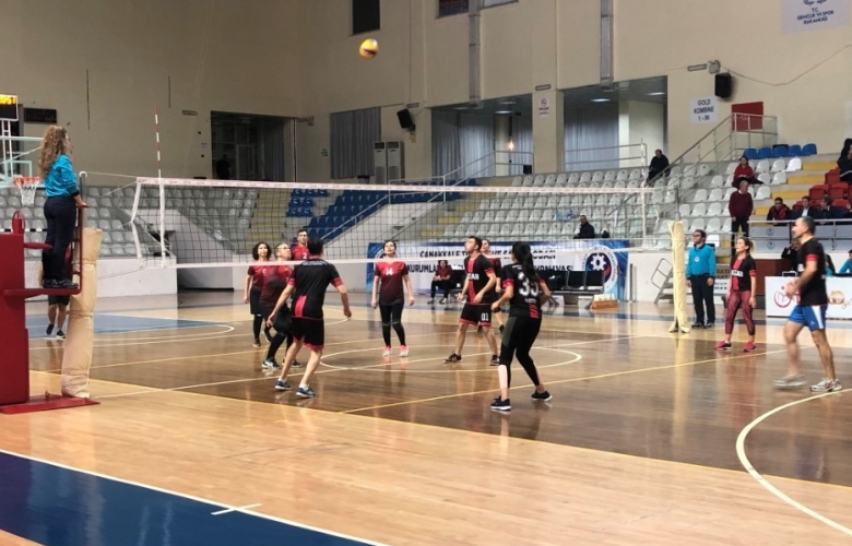 ÇTSO TROYA VOLEYBOL TURNUVASI MAÇLARI DEVAM EDİYOR