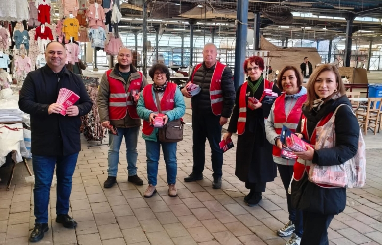 CHP Salı Pazarında Vatandaşın Nabzını Tuttu