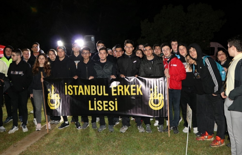 ŞEHİT ABİLERİNİ ANDILAR