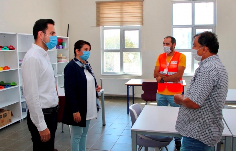 İSKENDEROĞLU, GELECEĞİN TEKNOLOJİ YILDIZI ADAYLARINI ZİYARET ETTİ