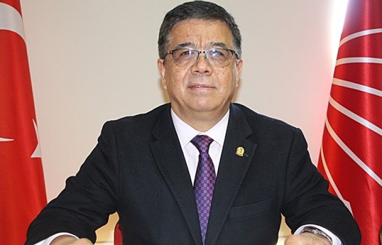 CHP'Lİ URAL ADAY ADAYLIĞI İÇİN İSTİFA ETTİ