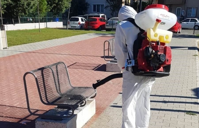 PARKLARDA DEZENFEKSİYON ÇALIŞMALARI SÜRÜYOR