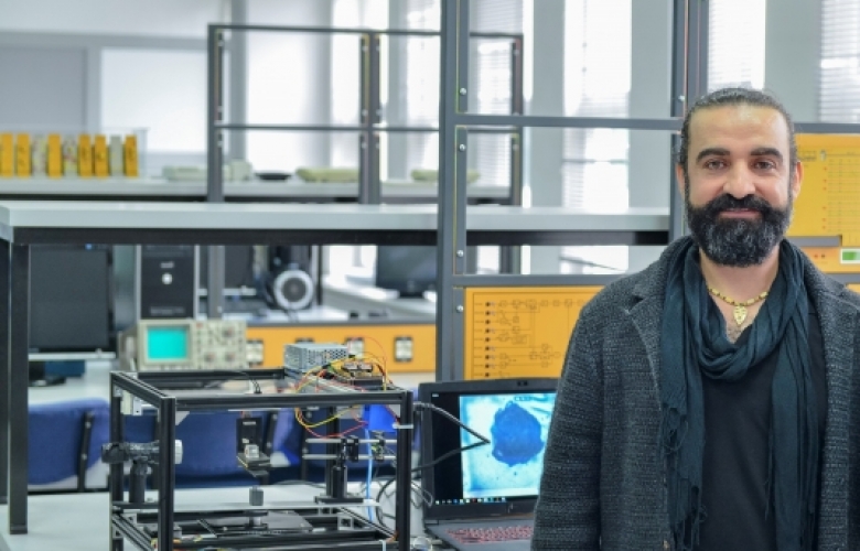 TÜMÖRÜ 3 BOYUTLU GÖRÜNTÜLEYEBİLEN CİHAZ YAPTI
