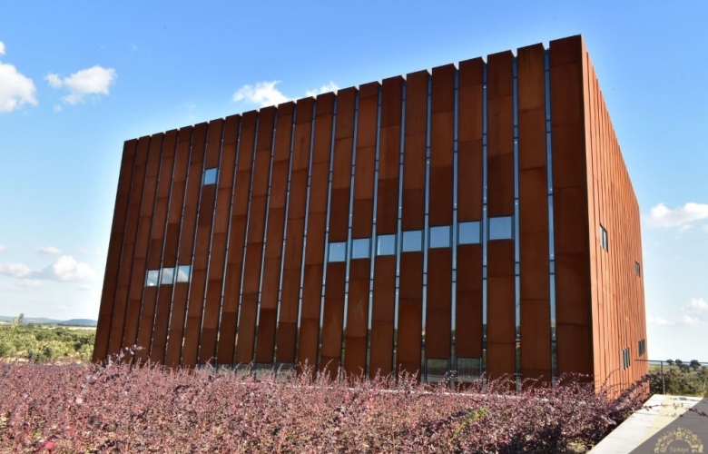 TROYA MÜZESİ 1 YAŞINDA