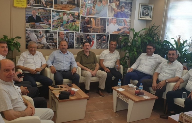 ÜNAL  “BU KUTSAL TOPRAKLARI,BİRBİRİMİZLE KAVGA EDER GİBİ YOK ETMEMELİYİZ”