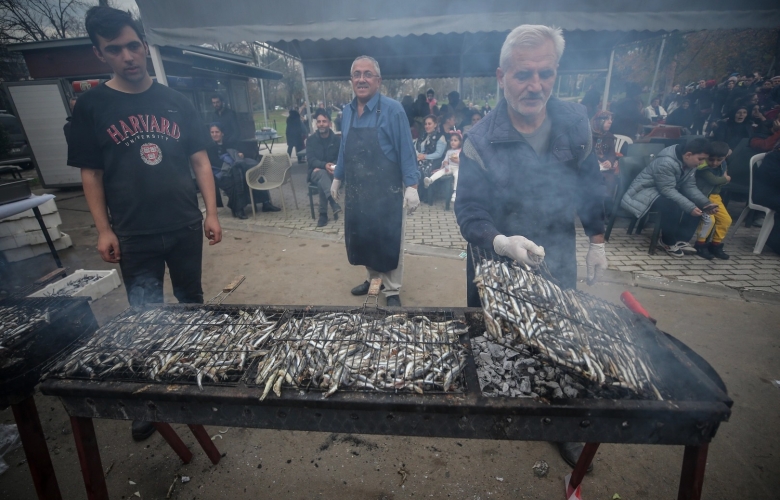 1.Hamsi Festivalinde Ücretsiz 1 Ton Hamsi Dağıtılacak