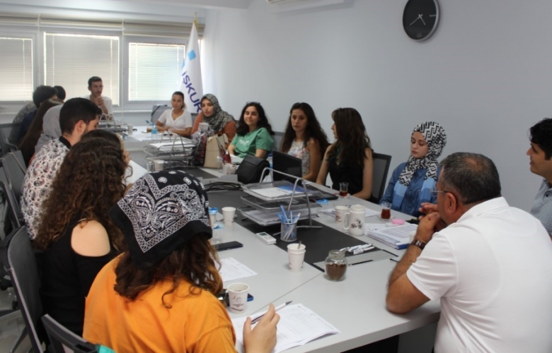 SOSYAL ÇALIŞMA ÖĞRENCİLERİNE İŞ KULÜBÜ EĞİTİMİ VERİLDİ
