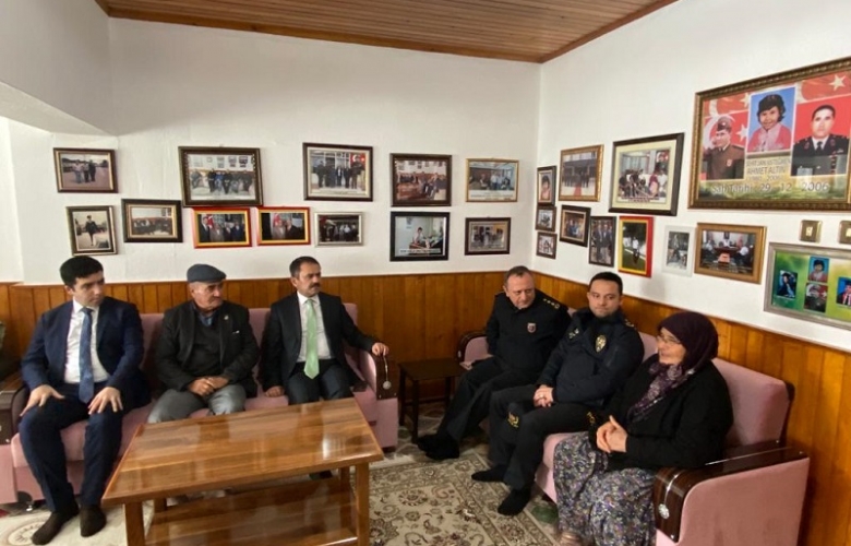 VALİ AKTAŞ, BAYRAMİÇ İLÇESİNDE ŞEHİT AİLESİ, GAZİLERİMİZİ VE ENGELLİ VATANDAŞIMIZI ZİYARET ETTİ