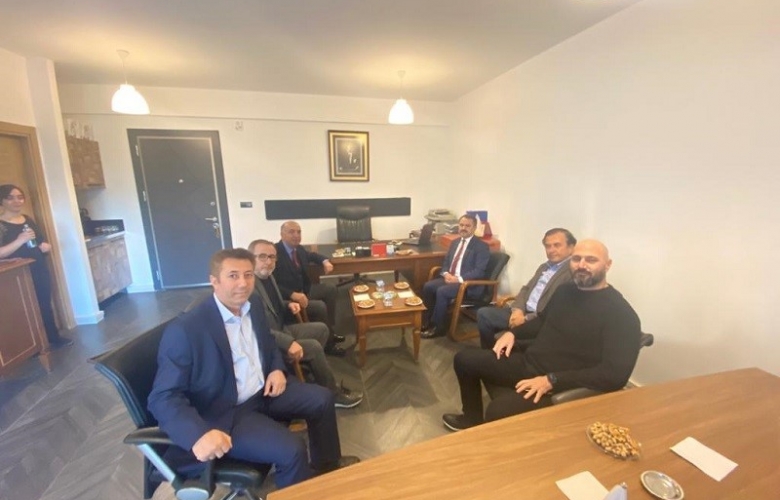 VALİ AKTAŞ, ÇANAKKALE MÜTEAHHİTLER BİRLİĞİ DERNEĞİNİ ZİYARET ETTİ