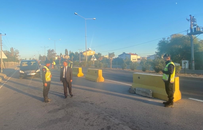 VALİ AKTAŞ, KÜÇÜKKUYU JANDARMA UYGULAMA NOKTASINI ZİYARET ETTİ