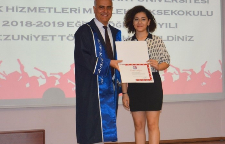 ÇOMÜ SAĞLIK HİZMETLERİ MESLEK YÜKSEKOKULU MEZUNİYET TÖRENİ GERÇEKLEŞTİ