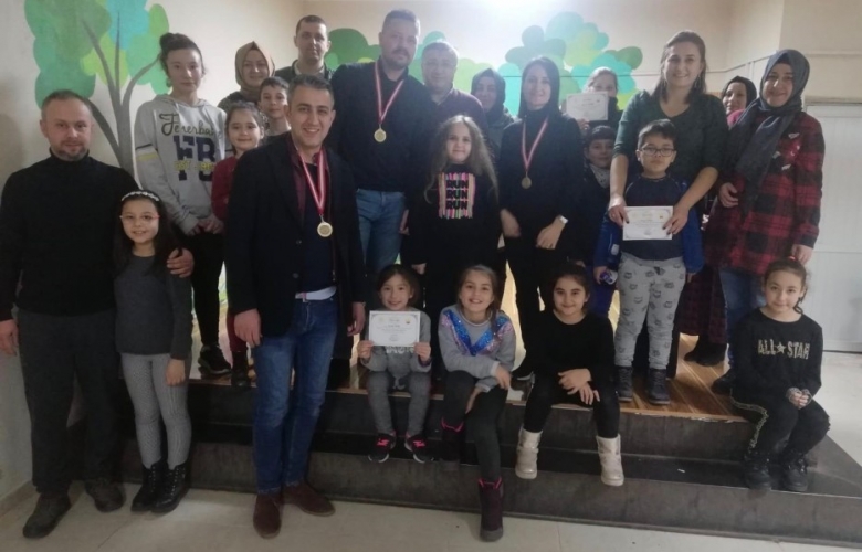 ÇAN CUMHURİYET İLKÖĞRETİM OKULUNDAN AKIL VE ZEKA OYUNLARI TURNUVASI