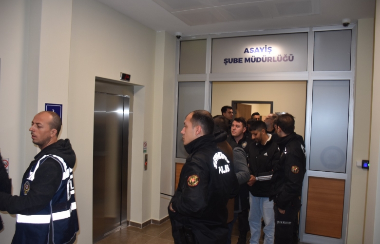 ÇANAKKALE'DE SUÇ ÖRGÜTÜ YÖNELİK DÜZENLENEN OPERASYONA 7 TUTUKLAMA 