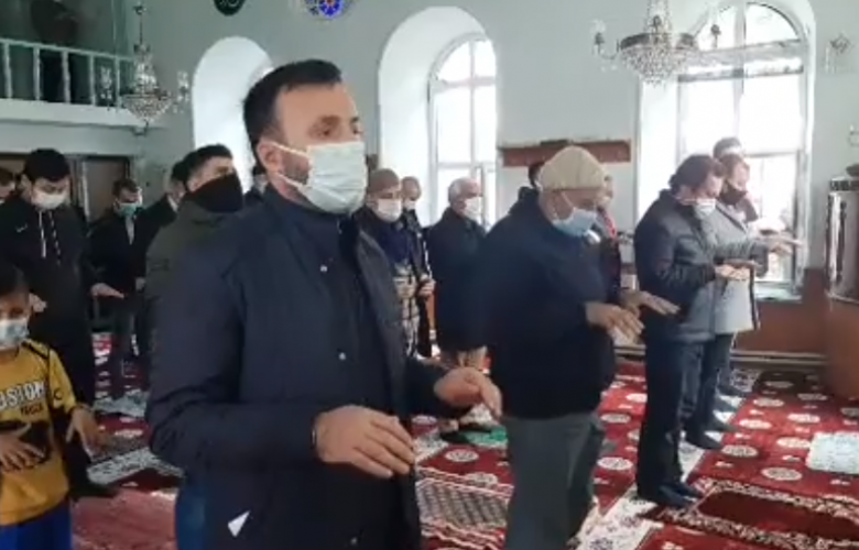 CAMİLERDE YAĞMUR DUASI YAPILDI